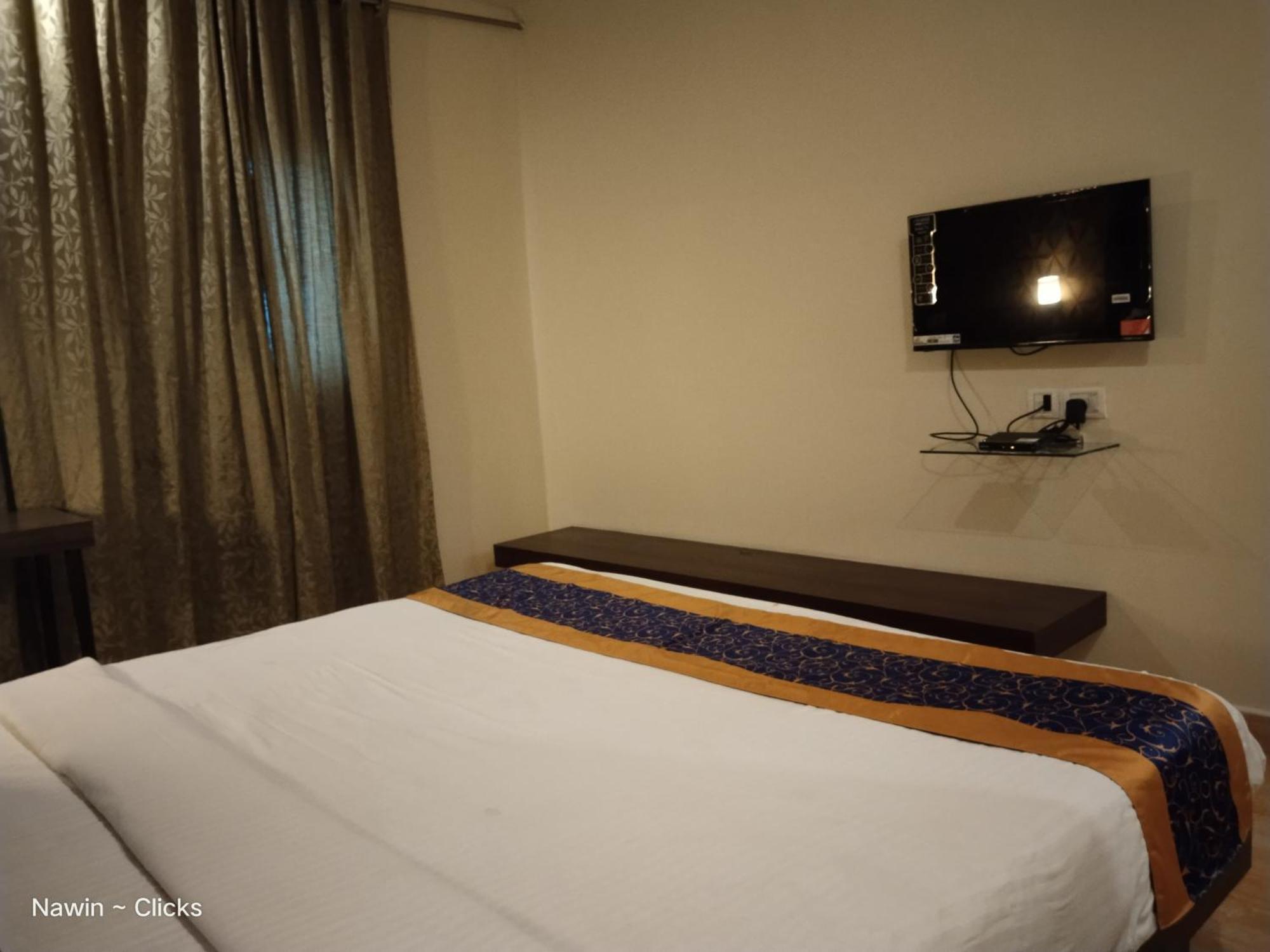 Redfox Hotel- Aminjikarai Τσενάι Εξωτερικό φωτογραφία